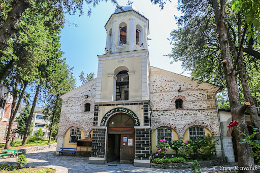 Храм „Успение Богородично“