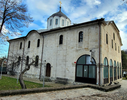 Храм "Рождество Богородично"