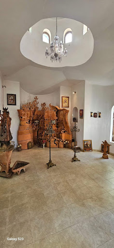 Параклис с керамичен иконостас ТЕРРА