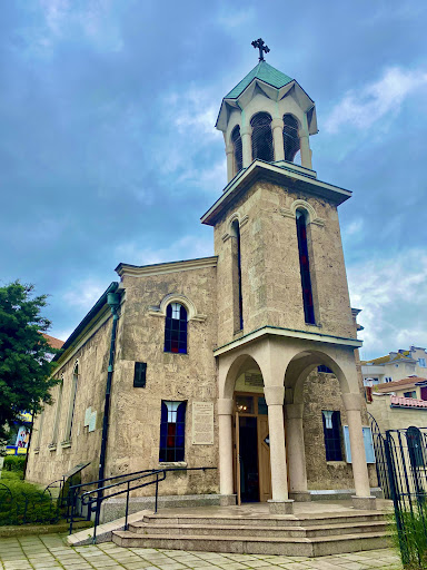 Арменска църква „Свети Кръст“ („Сурп Хач“)